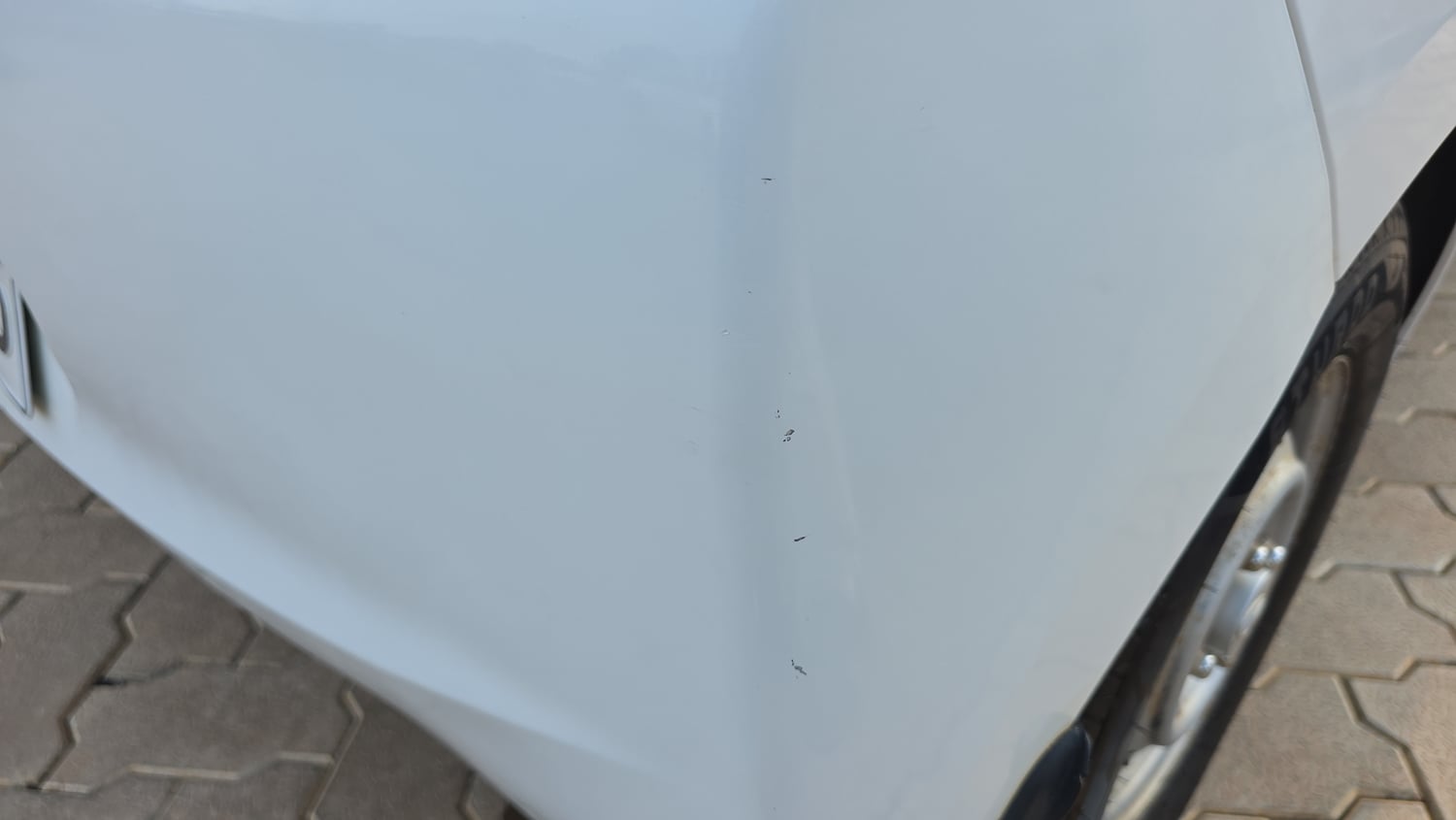 Used 2014 Hyundai Eon Era + Petrol Manual dents MINOR SCRATCH