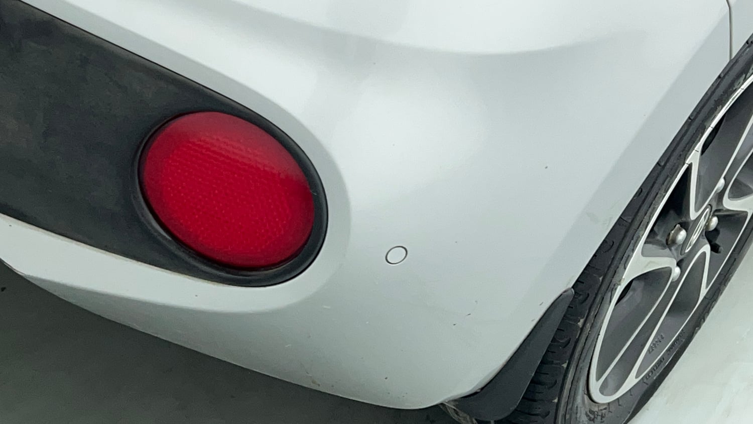 Used 2018 Hyundai Grand i10 Sportz (O) AT 1.2 Kappa VTVT Petrol Automatic dents MINOR SCRATCH