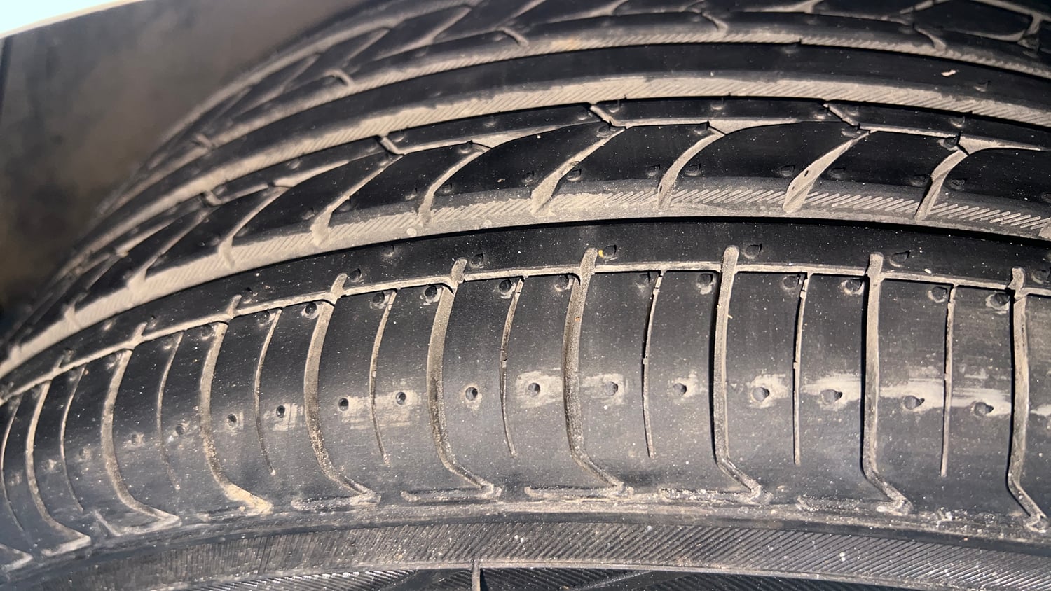 Used 2019 Maruti Suzuki Baleno Zeta Petrol Manual tyres RIGHT FRONT TYRE TREAD VIEW