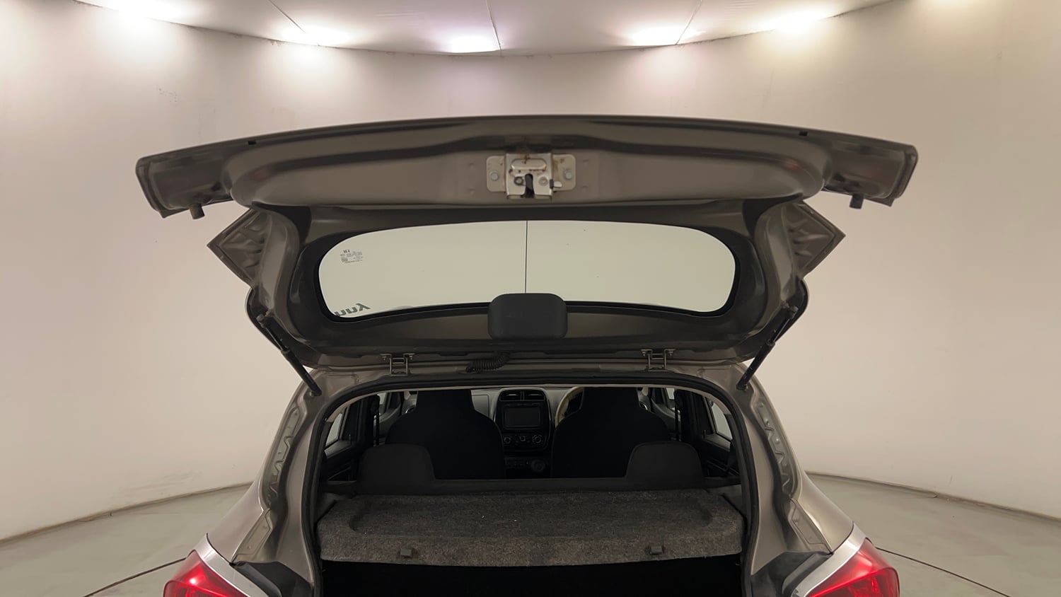 Used 2016 Renault Kwid RXT Petrol Manual interior DICKY DOOR OPEN VIEW