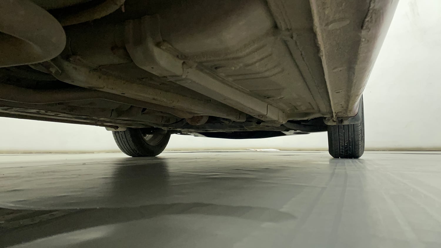 Used 2020 Hyundai Elite i20 Asta 1.2 (O) Petrol Manual extra REAR RIGHT UNDERBODY VIEW