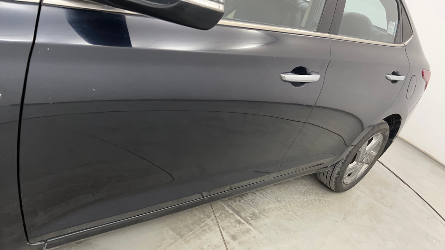 Used 2022 Hyundai Verna SX 1.5 VTVT IVT Petrol Automatic dents MINOR DENT