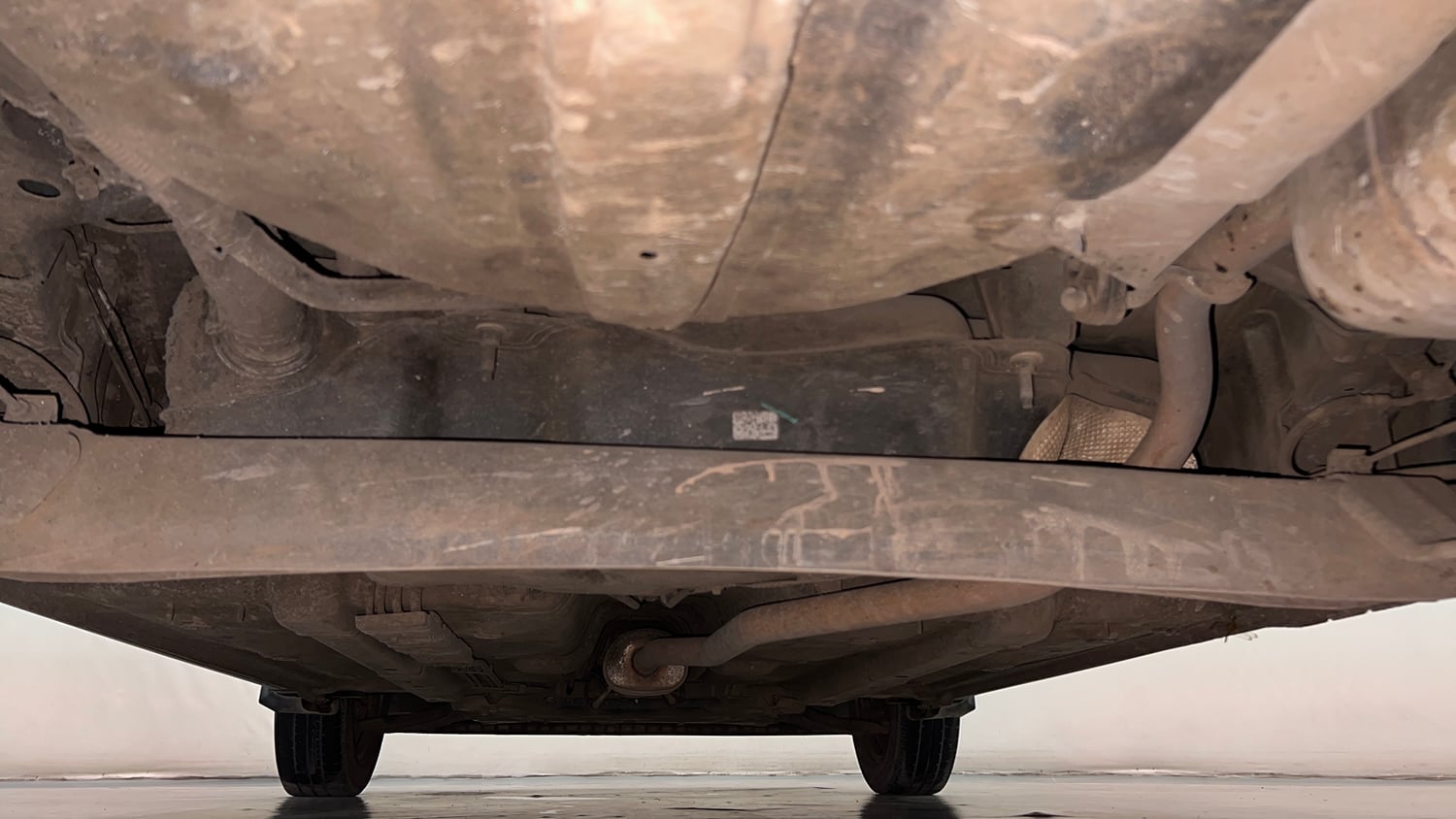 Used 2020 Hyundai Santro Sportz AMT Petrol Automatic extra REAR UNDERBODY VIEW (TAKEN FROM REAR)