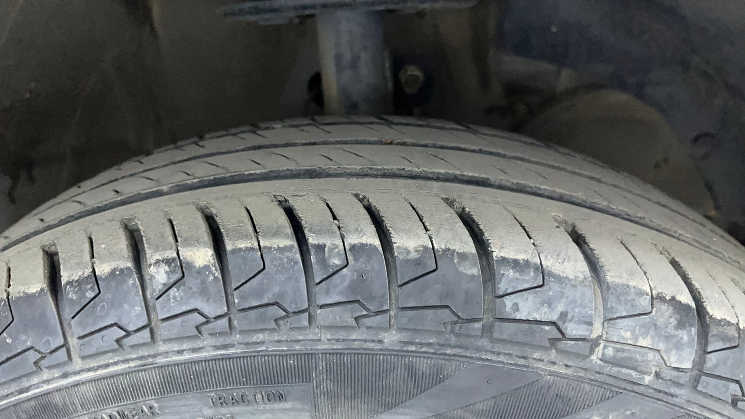 Used 2022 Maruti Suzuki Swift VXi Petrol Manual tyres RIGHT FRONT TYRE TREAD VIEW