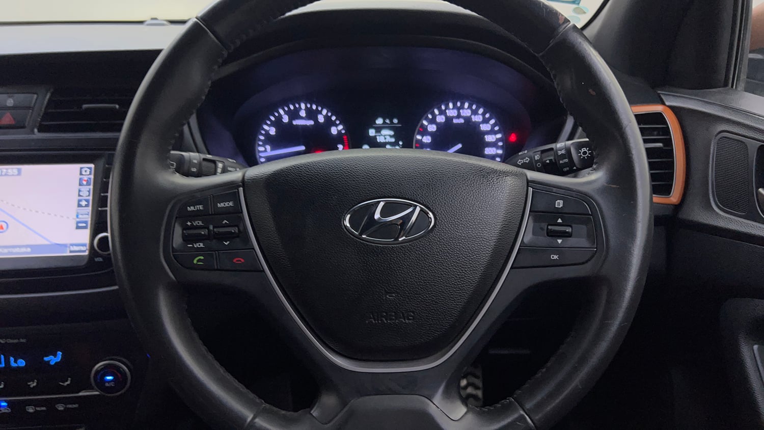 Used 2018 Hyundai i20 Active 1.2 SX Petrol Manual top_features Airbags