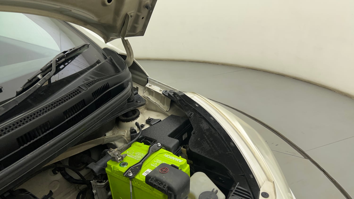 Used 2015 Hyundai Grand i10 Magna 1.2 Kappa VTVT Petrol Manual engine ENGINE LEFT SIDE HINGE & APRON VIEW