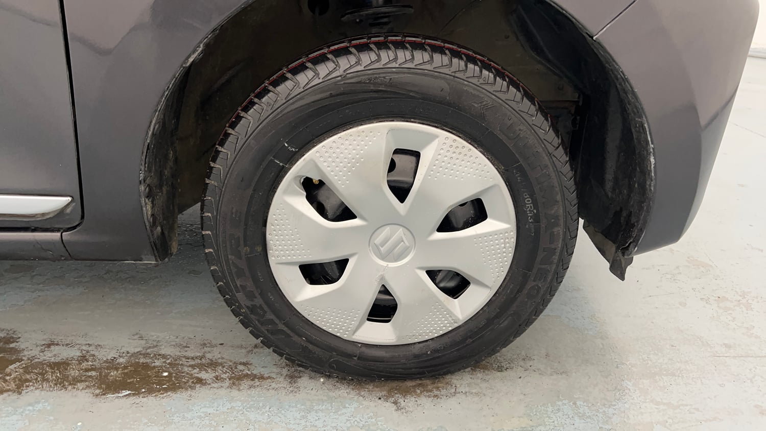 Used 2023 Maruti Suzuki Alto K10 VXi Plus Petrol Manual tyres RIGHT FRONT TYRE RIM VIEW