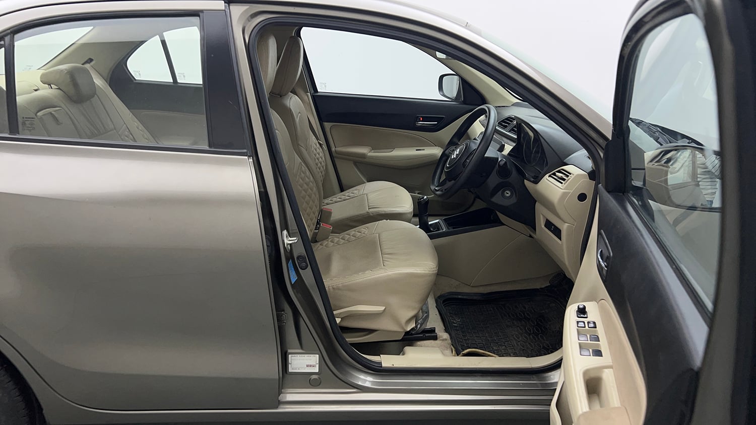 Used 2022 Maruti Suzuki Dzire VXi Petrol Manual interior RIGHT SIDE FRONT DOOR CABIN VIEW