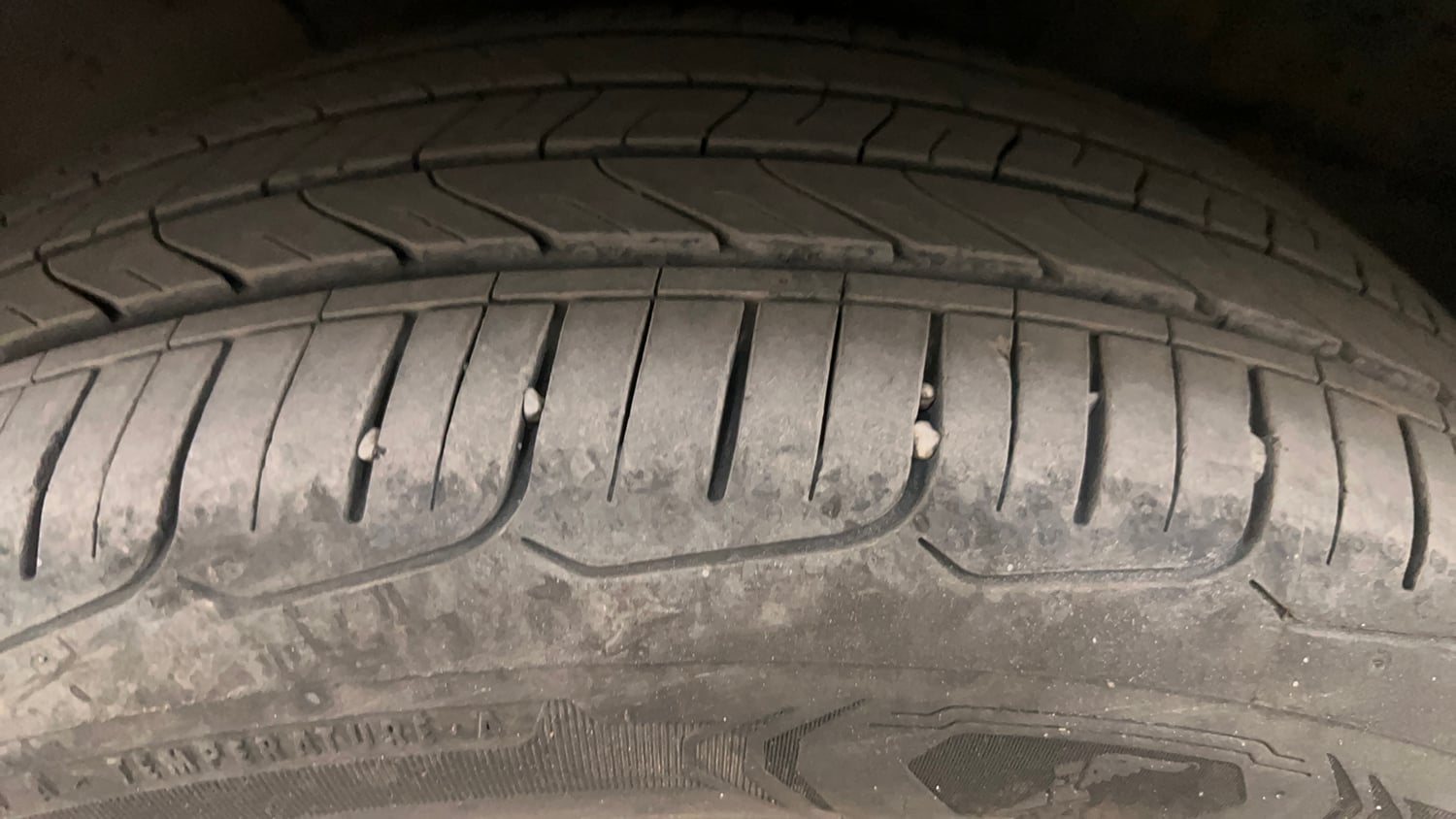 Used 2022 Hyundai Verna SX 1.5 VTVT IVT Petrol Automatic tyres LEFT FRONT TYRE TREAD VIEW
