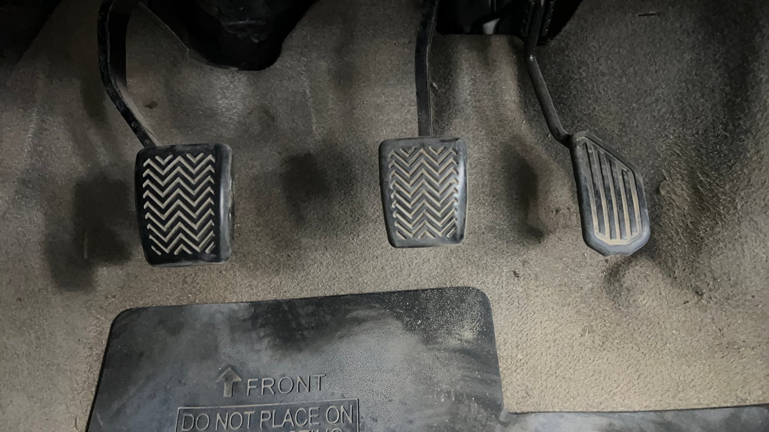 Used 2015 Toyota Etios Liva V Petrol Manual interior PEDALS VIEW