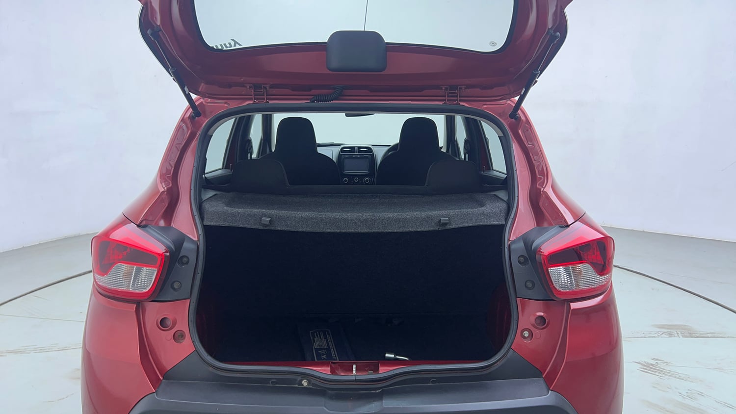 Used 2016 Renault Kwid RXT Petrol Manual interior DICKY INSIDE VIEW