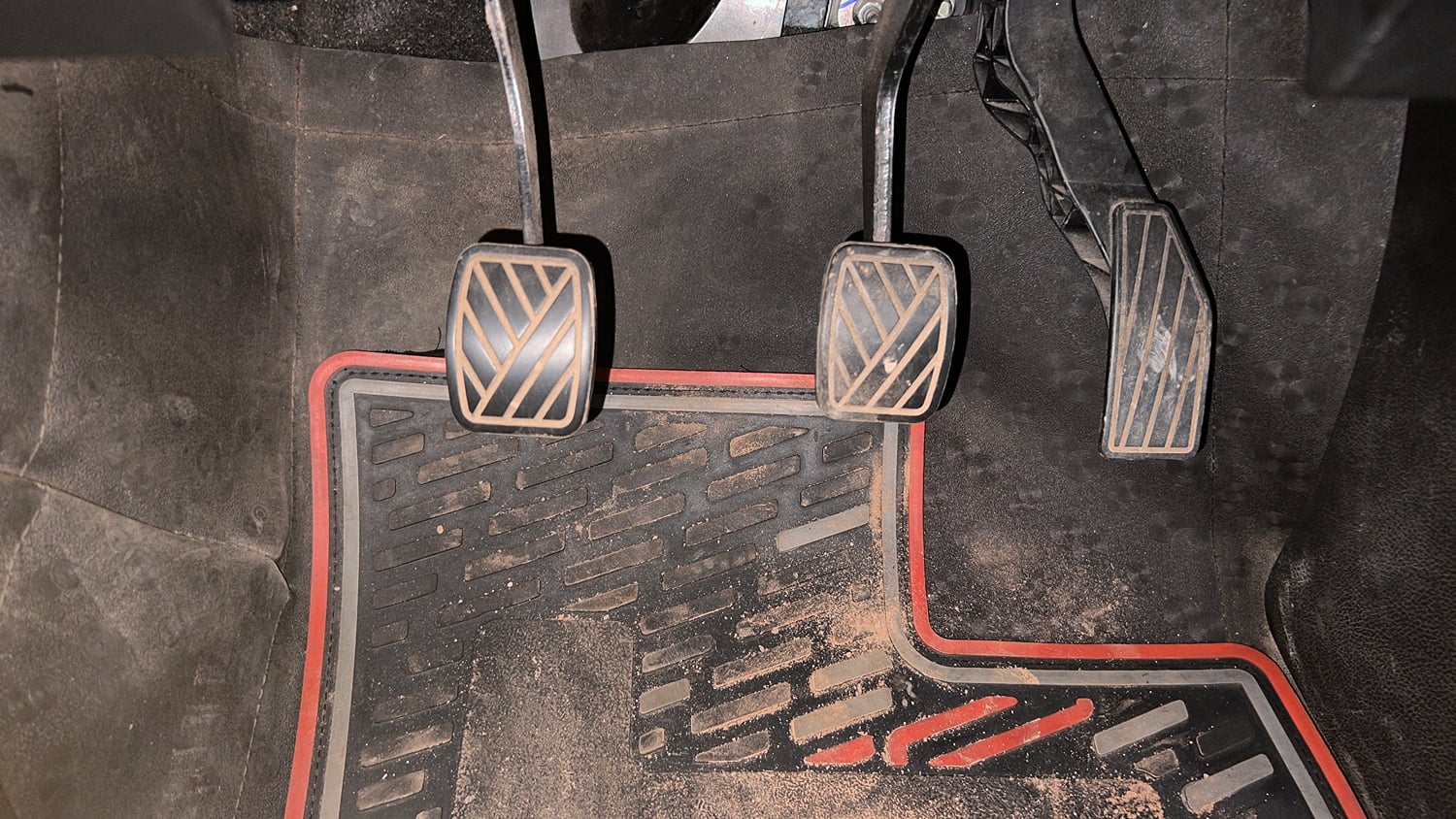 Used 2022 Maruti Suzuki S-Presso VXi (O) Petrol Manual interior PEDALS VIEW