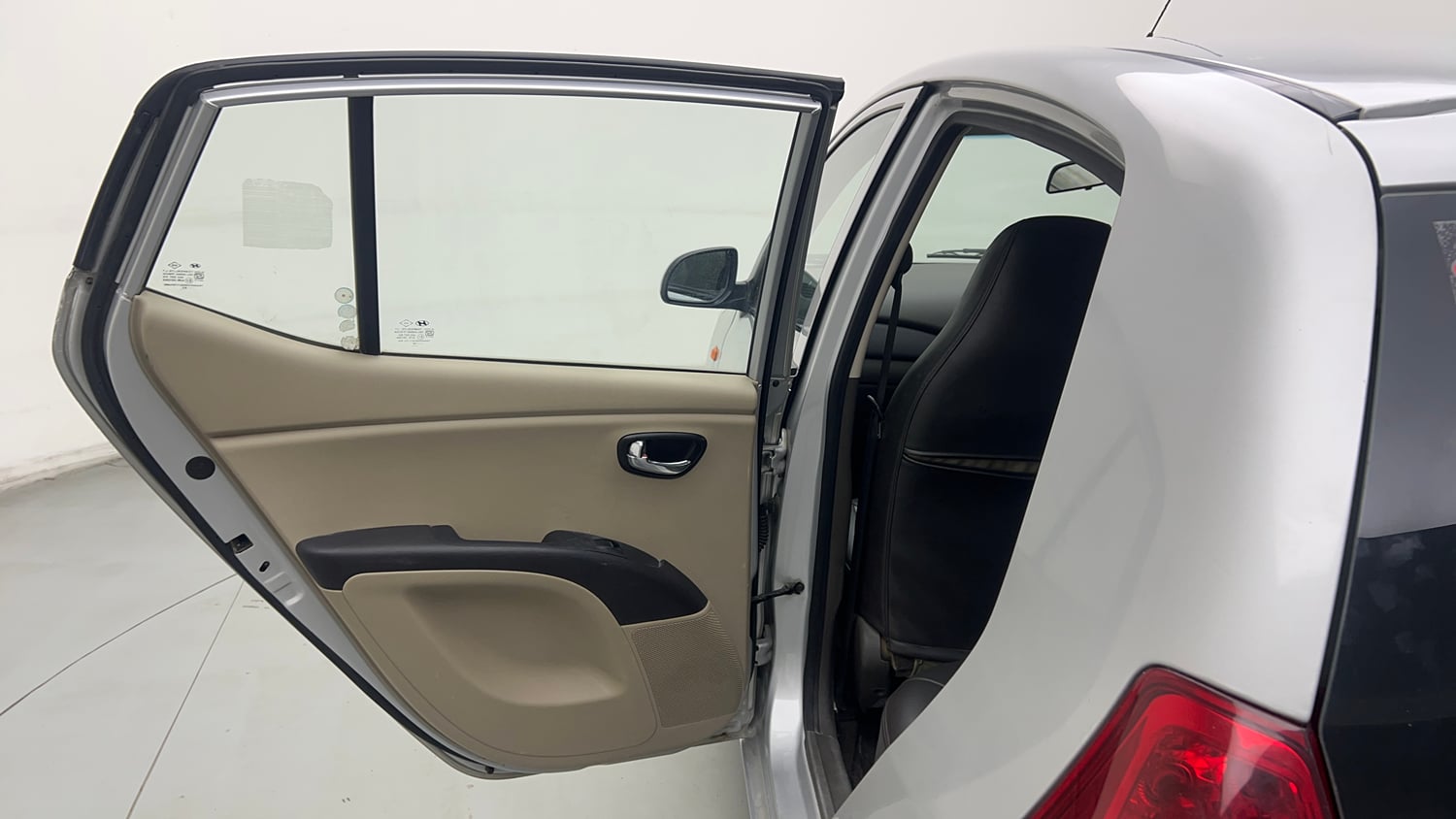 Used 2014 Hyundai i10 Sportz 1.1 iRDE2 Petrol Manual interior LEFT REAR DOOR OPEN VIEW