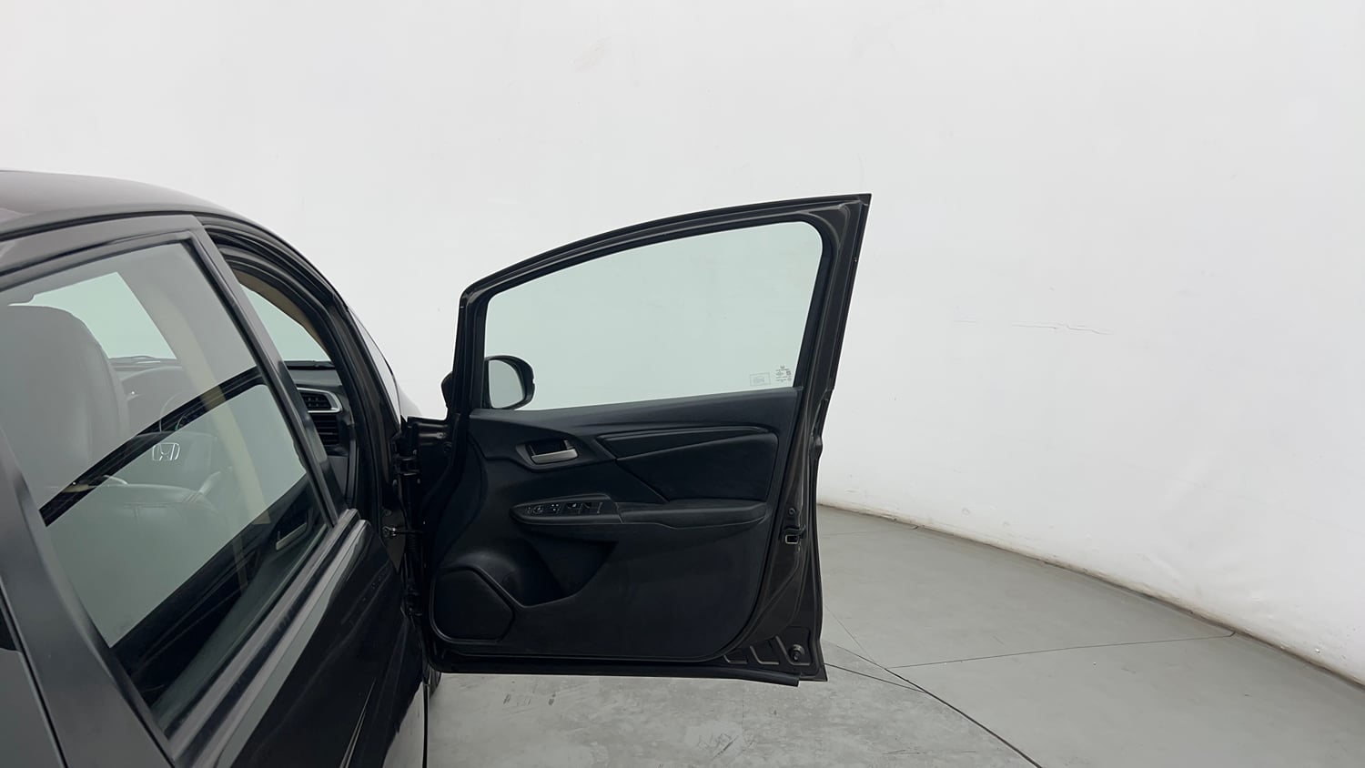 Used 2019 Honda Jazz V CVT Petrol Petrol Automatic interior RIGHT FRONT DOOR OPEN VIEW