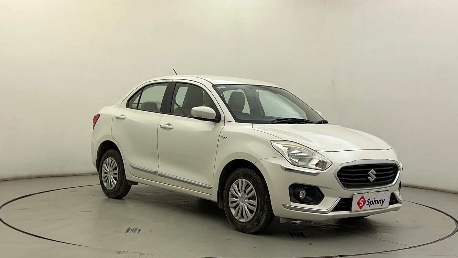 Used 2019 Maruti Suzuki Dzire VXi AMT Petrol Automatic exterior RIGHT FRONT CORNER VIEW