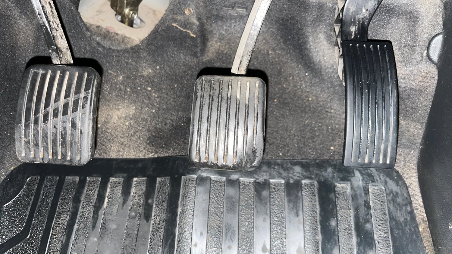 Used 2018 Hyundai Grand i10 Magna 1.2 Kappa VTVT Petrol Manual interior PEDALS VIEW