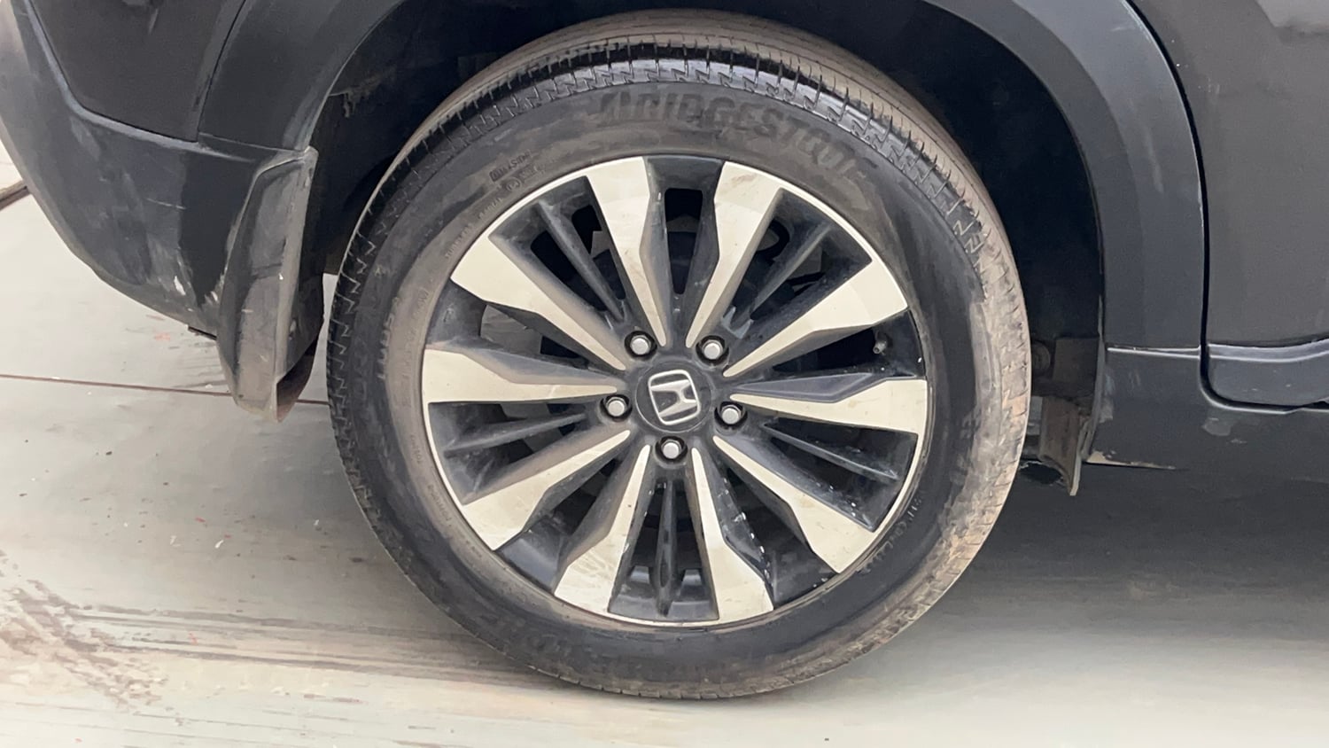 Used 2023 Honda Elevate VX MT Petrol Manual tyres RIGHT REAR TYRE RIM VIEW