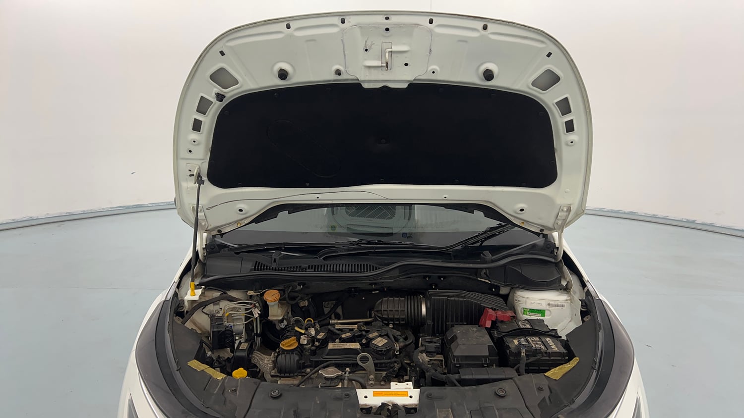 Used 2021 Tata Altroz XZ Petrol Petrol Manual engine ENGINE & BONNET OPEN FRONT VIEW