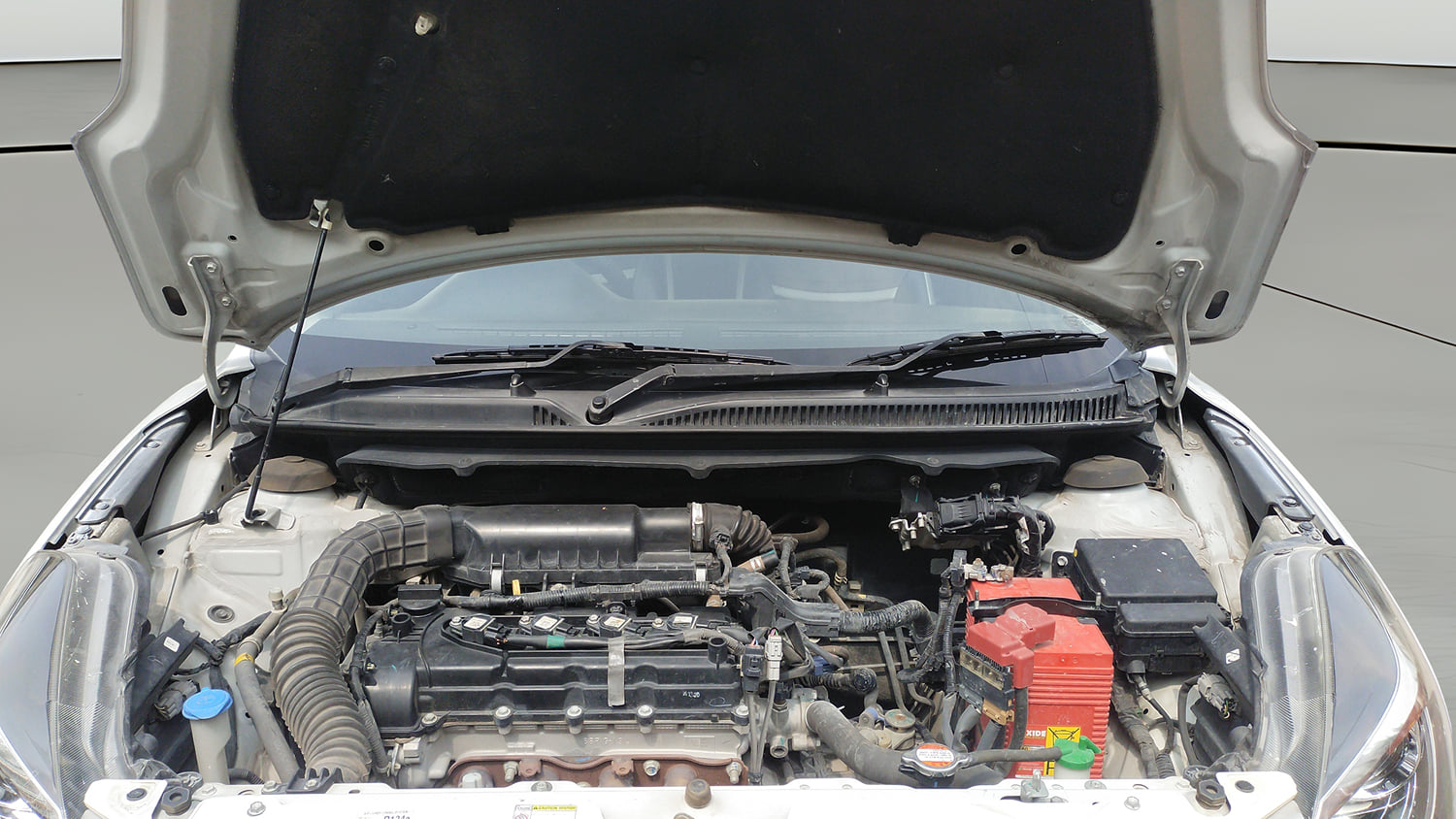 Used 2021 Maruti Suzuki Baleno Zeta Petrol Manual engine ENGINE & BONNET OPEN FRONT VIEW