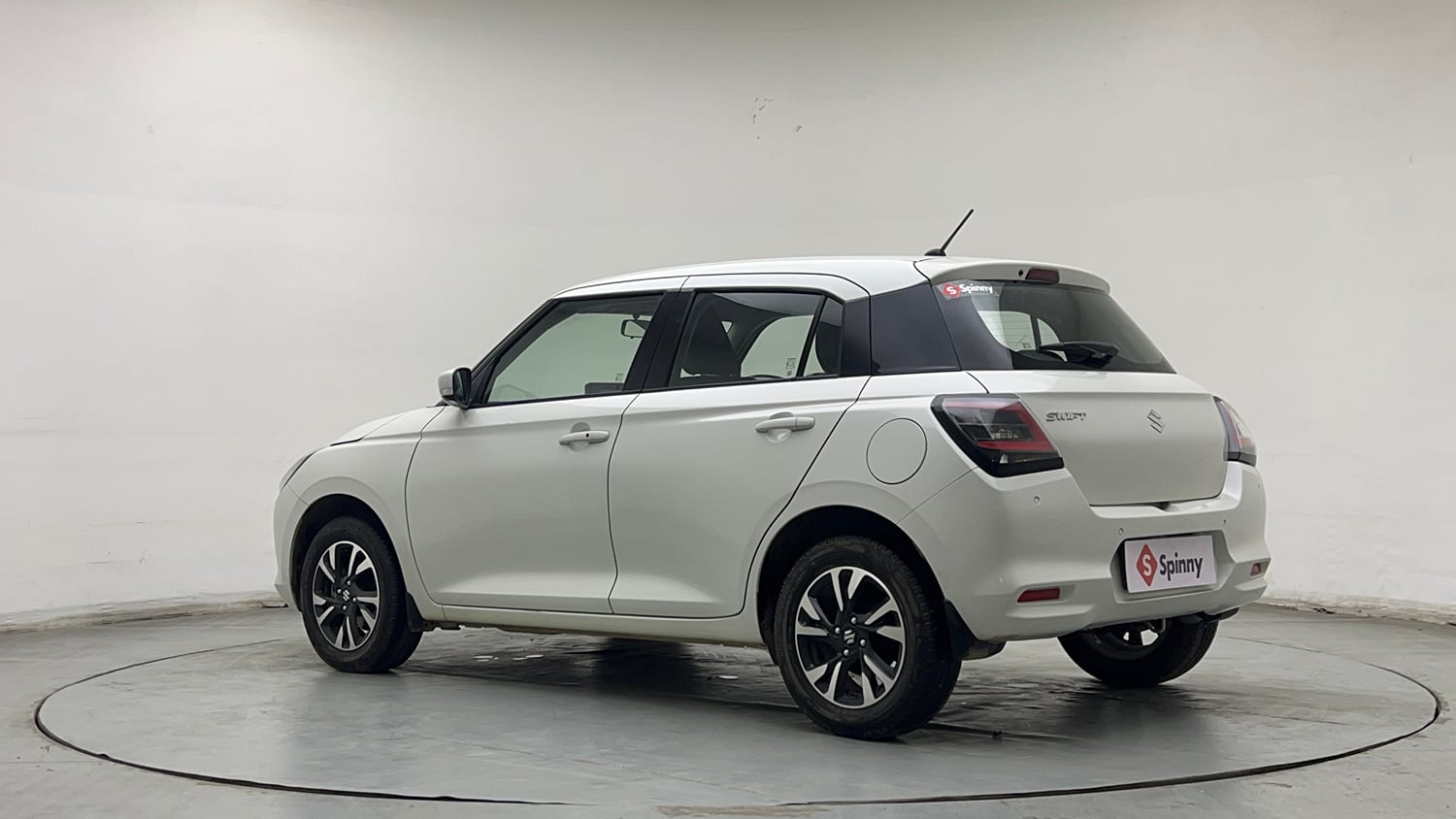 Used 2024 Maruti Suzuki Swift ZXi AMT Petrol Automatic exterior LEFT REAR CORNER VIEW