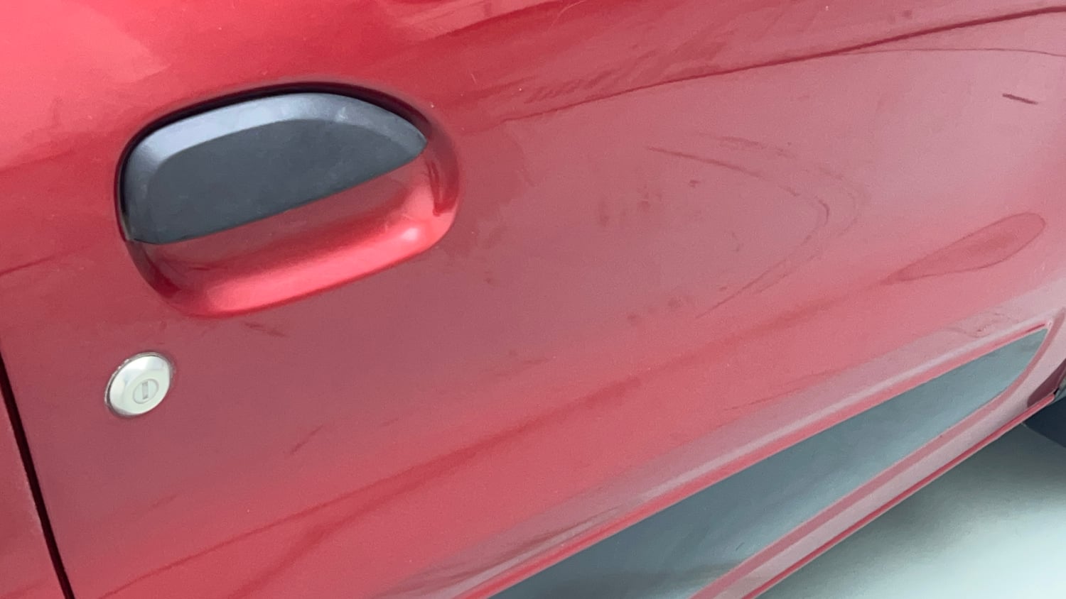 Used 2016 Renault Kwid RXT Petrol Manual dents MINOR DENT