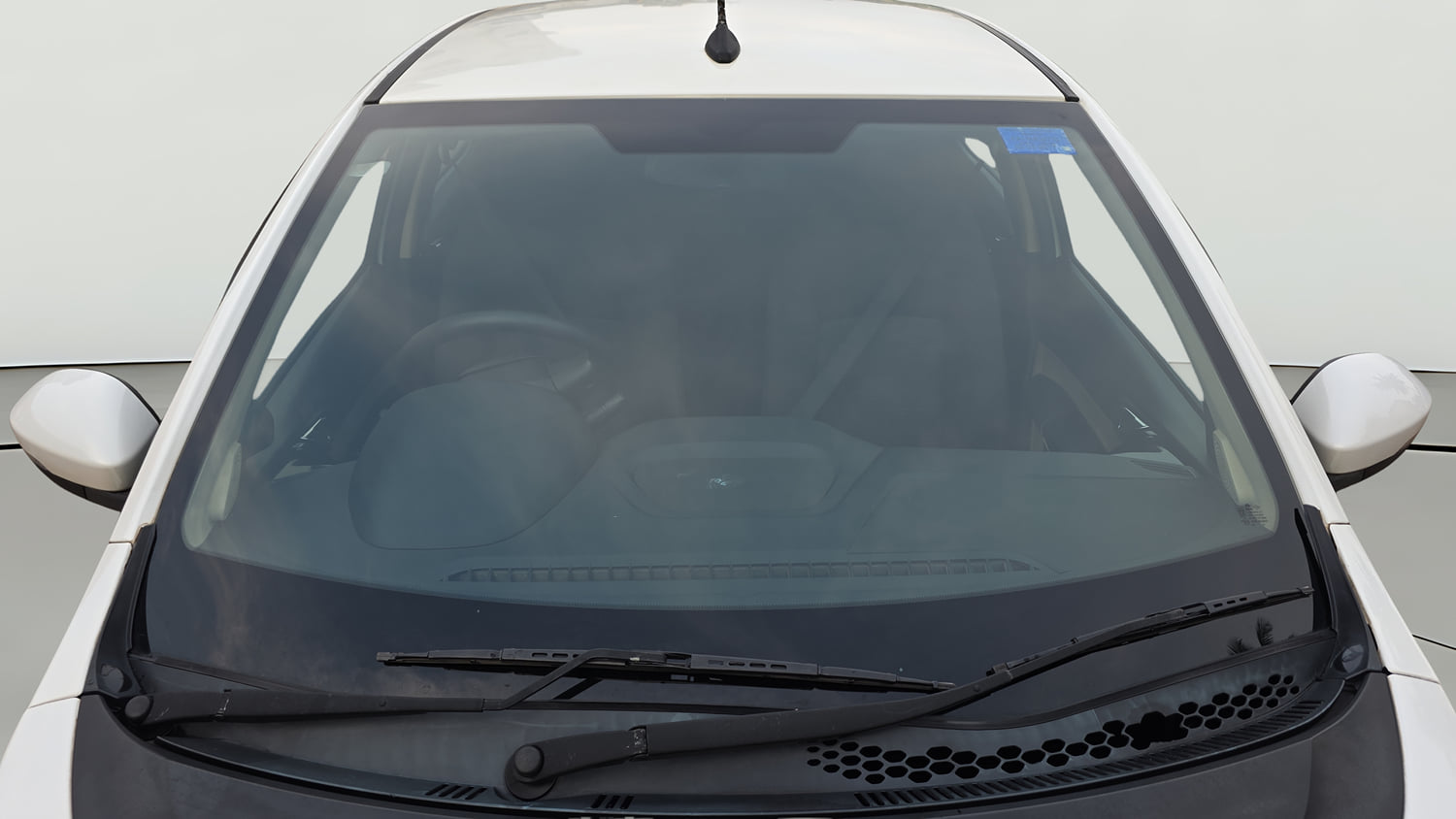 Used 2017 Tata Tiago Revotron XZ Petrol Manual exterior FRONT WINDSHIELD VIEW