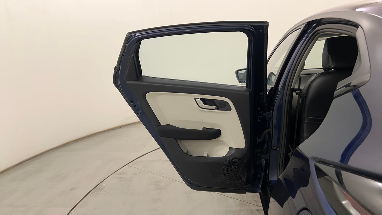 Used 2023 Tata Altroz XZ Petrol Petrol Manual interior LEFT REAR DOOR OPEN VIEW
