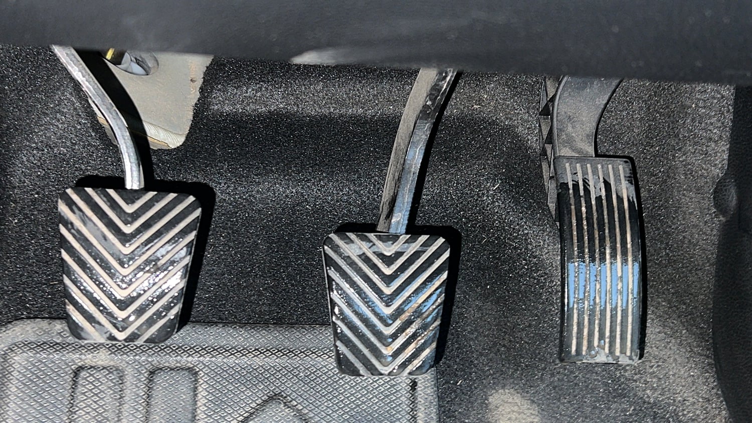 Used 2024 Kia Sonet HTK (O) 1.2 Petrol MT Petrol Manual interior PEDALS VIEW