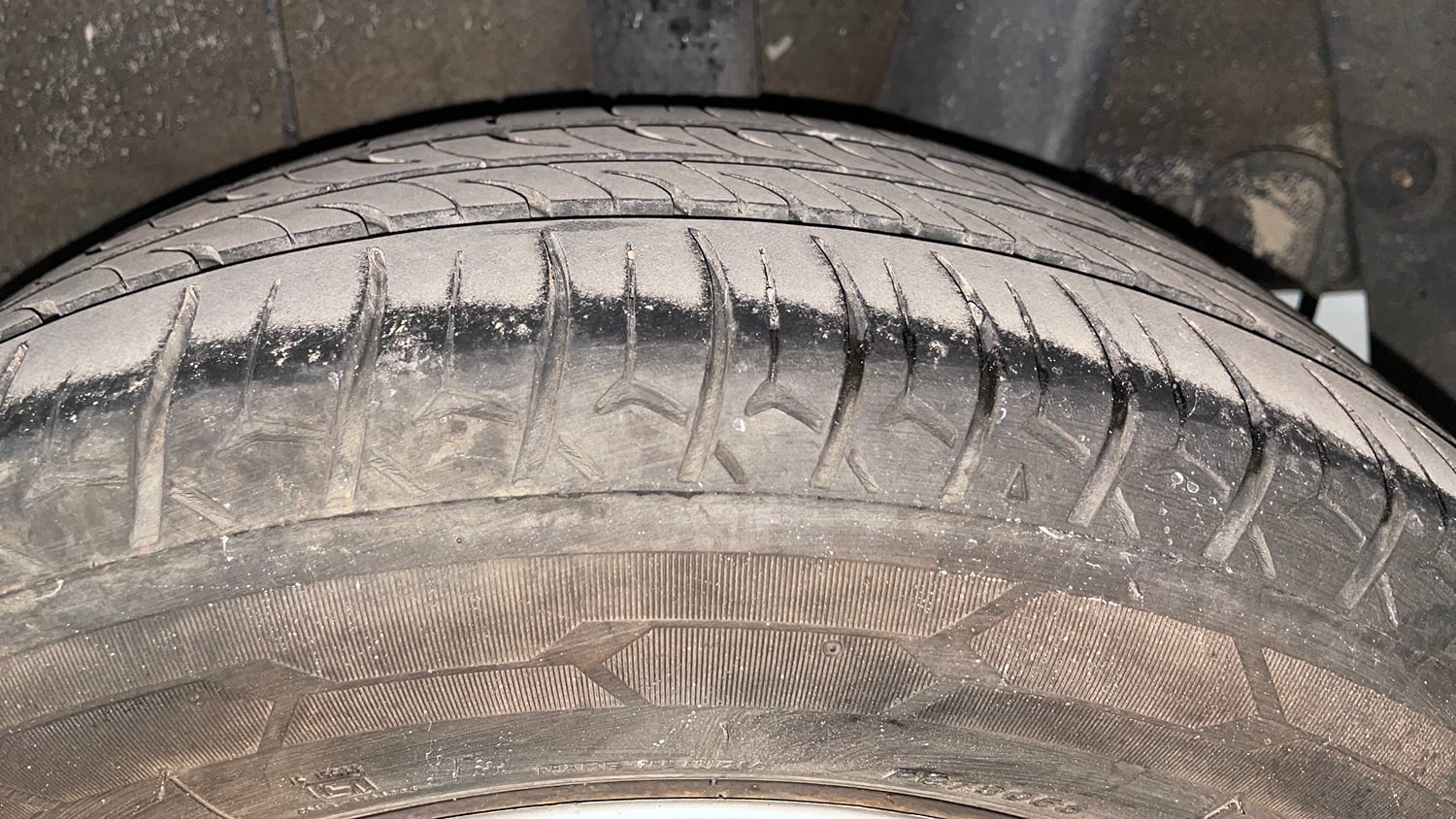 Used 2019 Hyundai Grand i10 Sportz 1.2 Kappa VTVT Petrol Manual tyres LEFT REAR TYRE TREAD VIEW