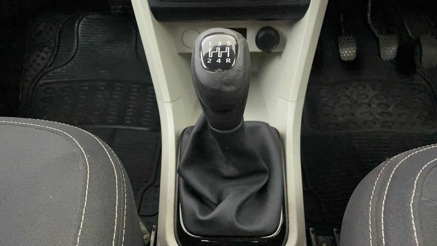 Used 2023 Tata Tiago XZ Plus Petrol Manual interior GEAR  KNOB VIEW