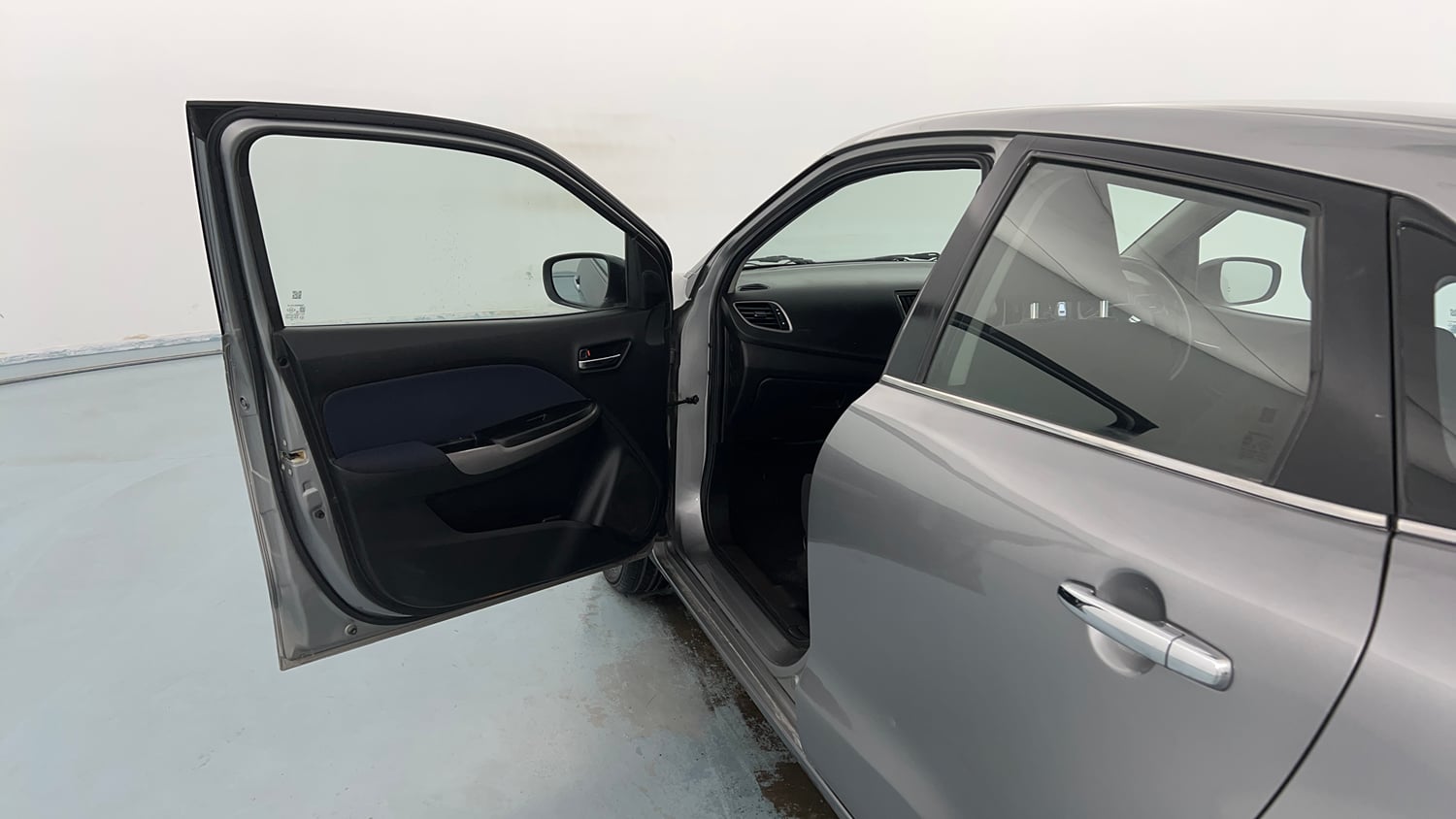 Used 2020 Maruti Suzuki Baleno Zeta Petrol Manual interior LEFT FRONT DOOR OPEN VIEW