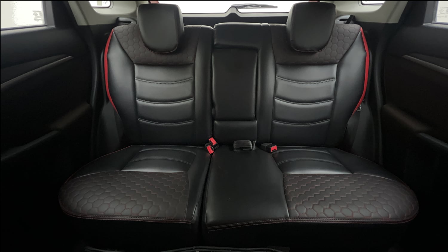 Used 2023 Maruti Suzuki Brezza Zxi Dual Tone Petrol Manual interior REAR SEAT CONDITION VIEW