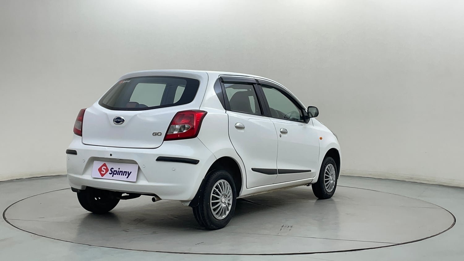 Used 2016 Datsun GO T Petrol Manual exterior RIGHT REAR CORNER VIEW