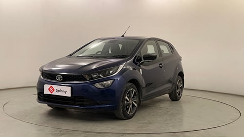 Used 2023 Tata Altroz XZ Petrol Petrol Manual exterior LEFT FRONT CORNER VIEW