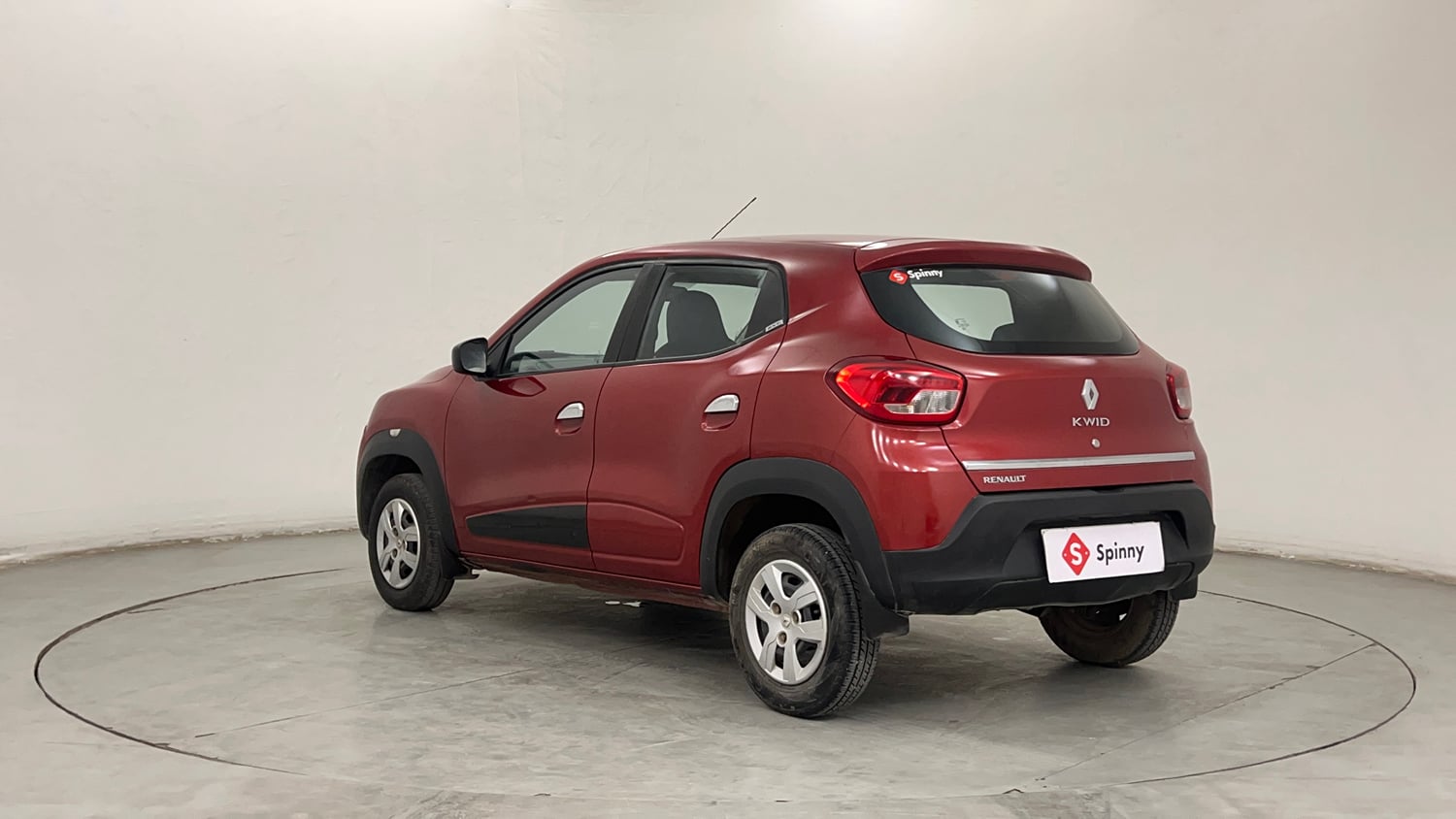 Used 2016 Renault Kwid RXT Petrol Manual exterior LEFT REAR CORNER VIEW