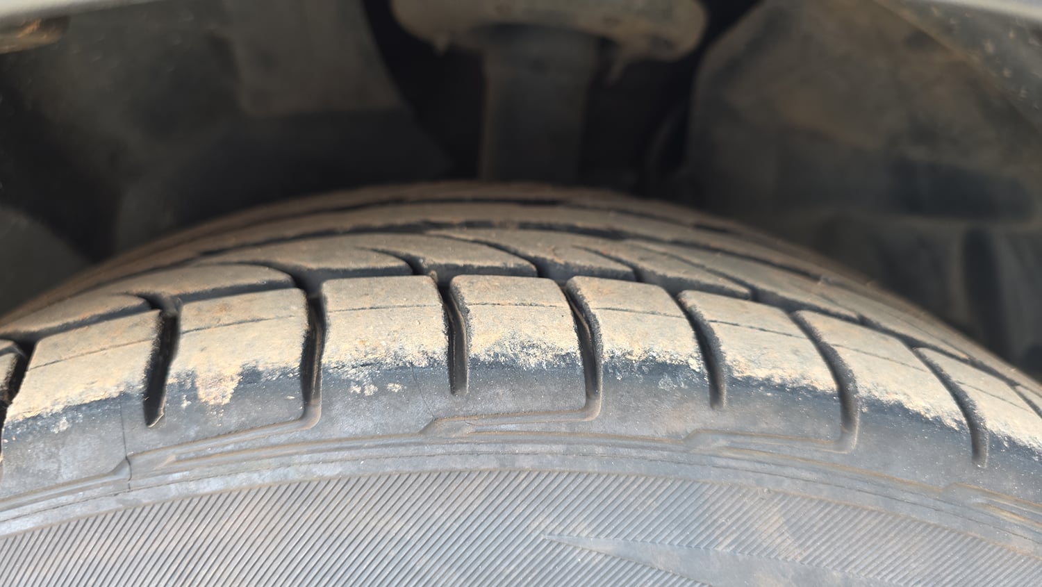 Used 2019 Ford EcoSport Thunder Edition Petrol Petrol Manual tyres LEFT FRONT TYRE TREAD VIEW