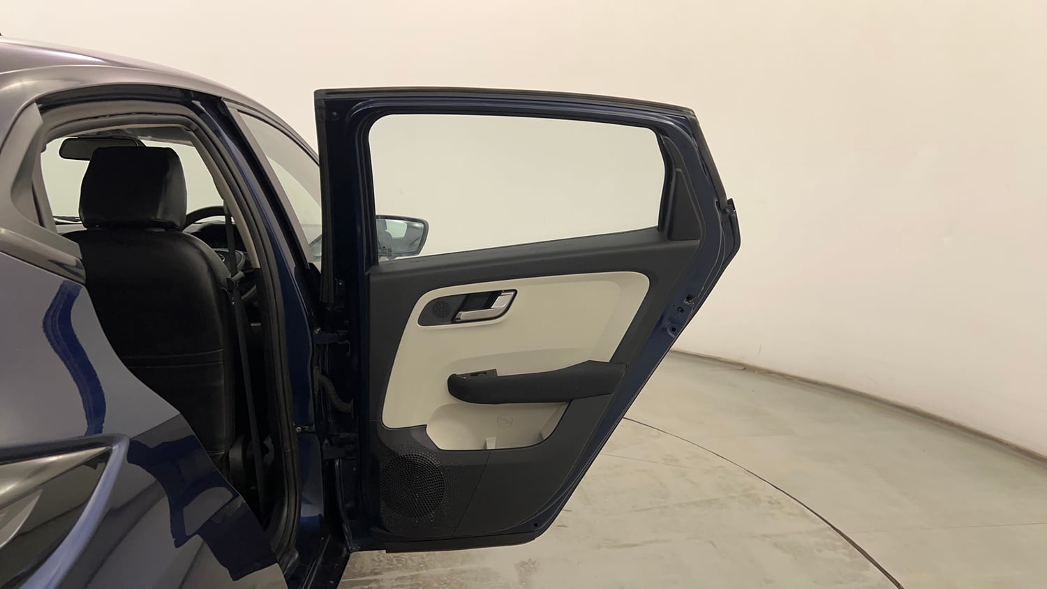 Used 2023 Tata Altroz XZ Petrol Petrol Manual interior RIGHT REAR DOOR OPEN VIEW