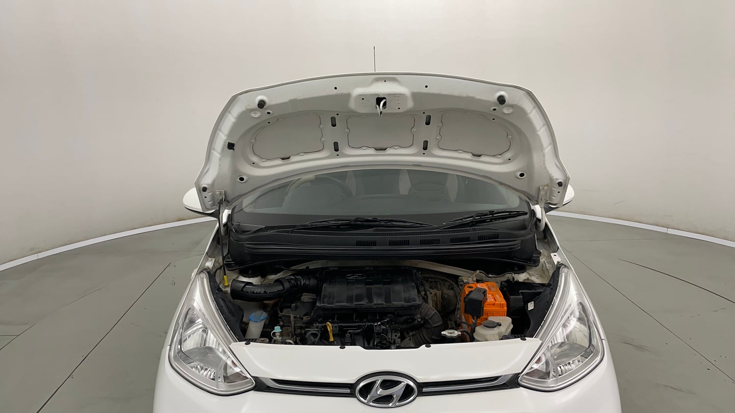 Used 2019 Hyundai Grand i10 Magna 1.2 Kappa VTVT Petrol Manual engine ENGINE & BONNET OPEN FRONT VIEW
