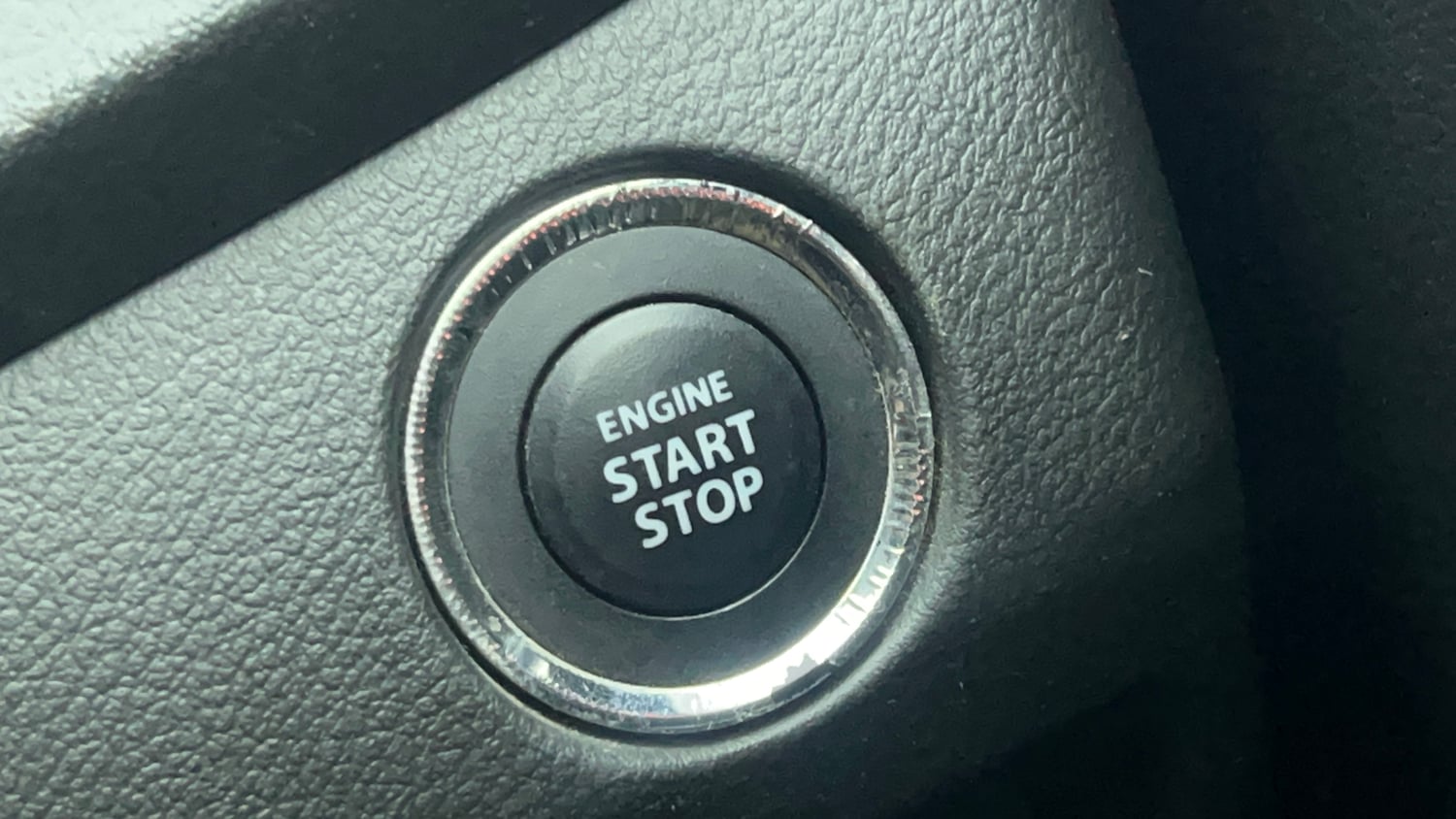 Used 2021 Maruti Suzuki Baleno Zeta Automatic Petrol Automatic top_features Keyless start