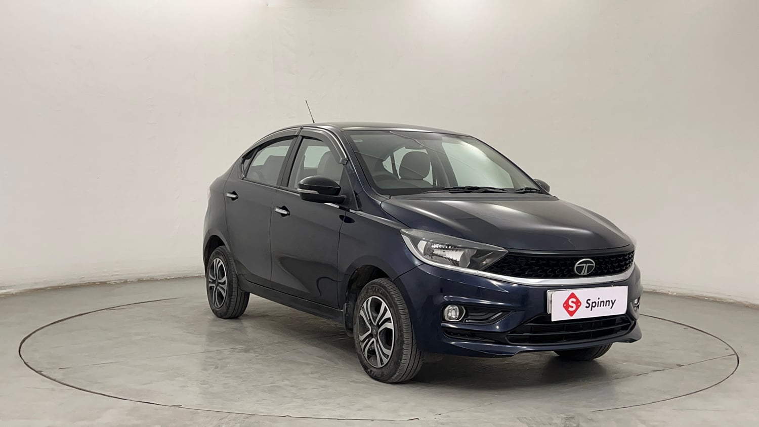 Used 2024 Tata Tigor XZA iCNG Cng Automatic exterior RIGHT FRONT CORNER VIEW