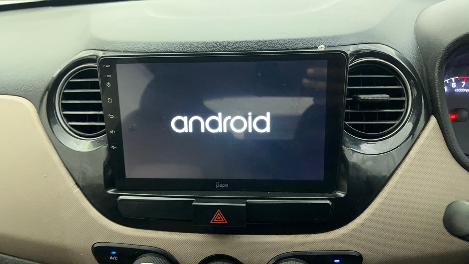 Used 2015 Hyundai Grand i10 Magna 1.2 Kappa VTVT Petrol Manual interior MUSIC SYSTEM & AC CONTROL VIEW