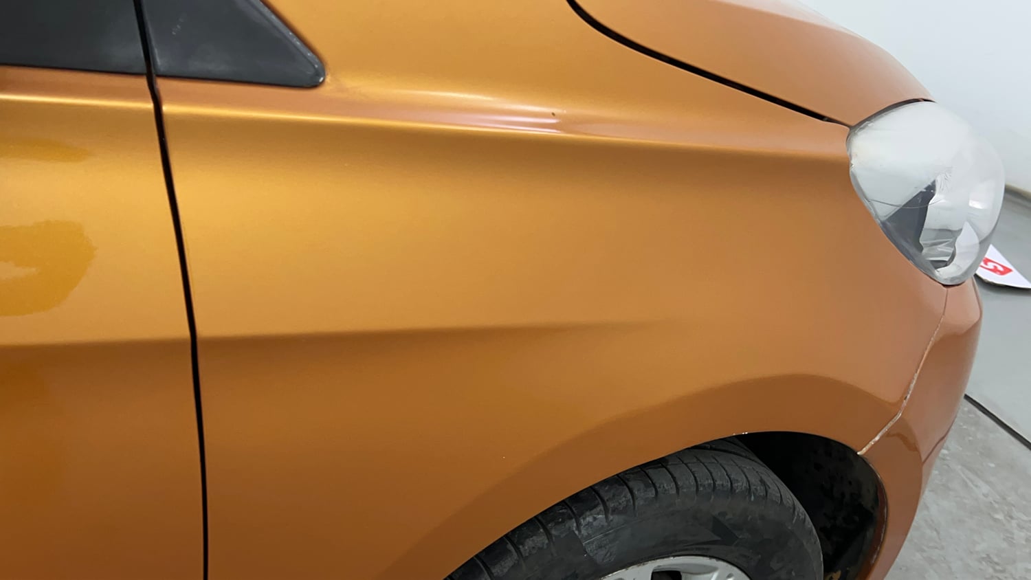 Used 2016 Tata Tiago Revotron XZ Petrol Manual dents MINOR DENT