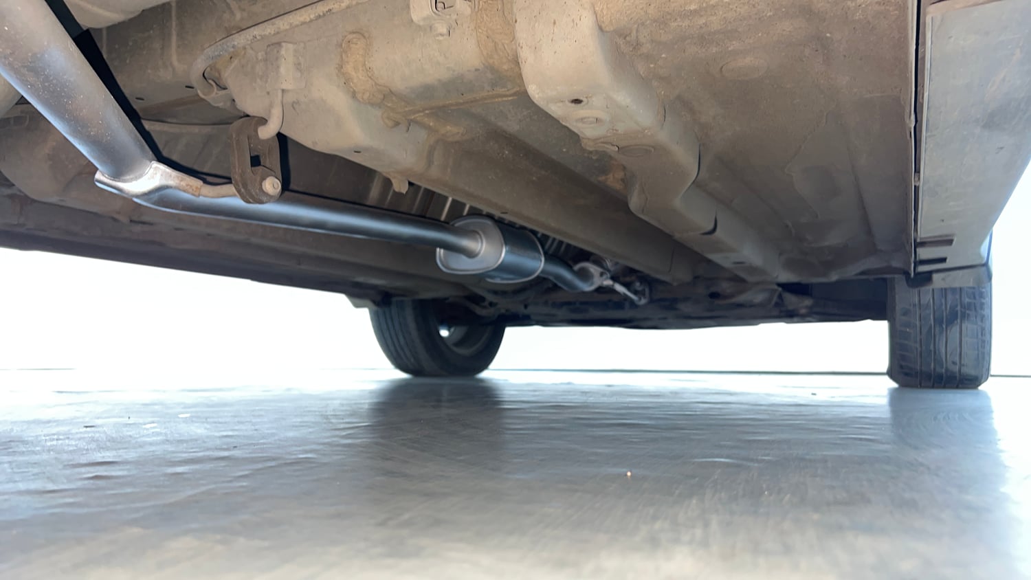 Used 2017 Hyundai Creta 1.6 SX Plus AT Petrol Petrol Automatic extra REAR RIGHT UNDERBODY VIEW