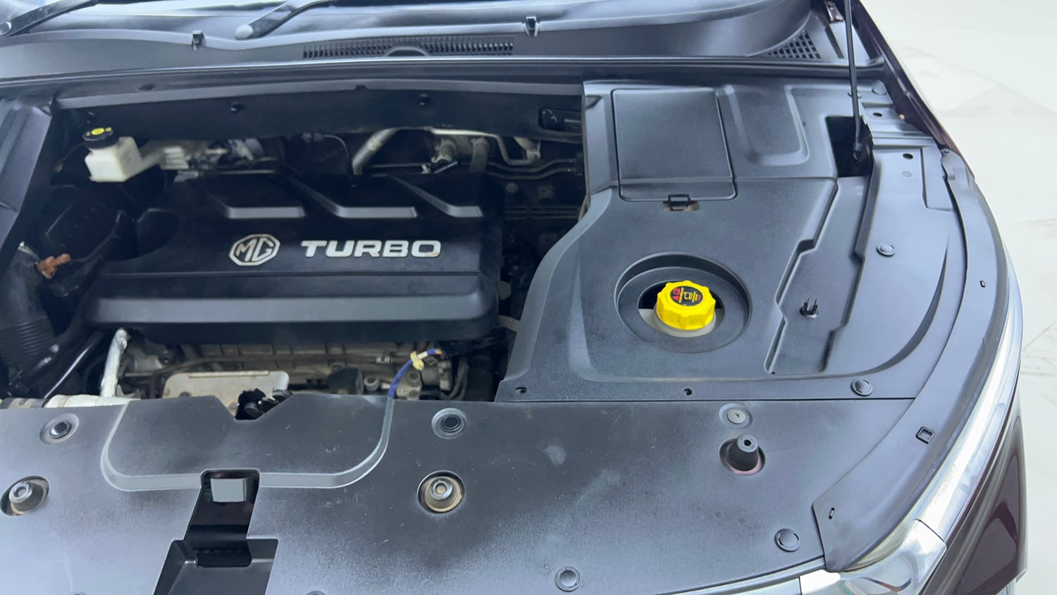 Used 2020 MG Motors Hector Sharp 1.5 DCT Petrol Petrol Automatic engine ENGINE LEFT SIDE VIEW