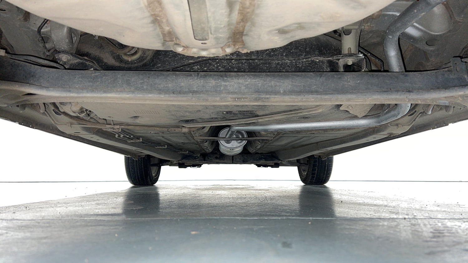 Used 2020 Maruti Suzuki Baleno Zeta Petrol Manual extra REAR UNDERBODY VIEW (TAKEN FROM REAR)