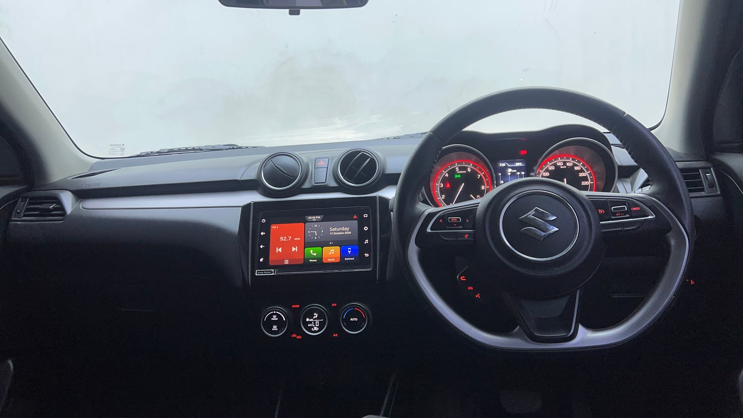 Used 2023 Maruti Suzuki Swift ZXi Plus AMT Petrol Automatic interior DASHBOARD VIEW