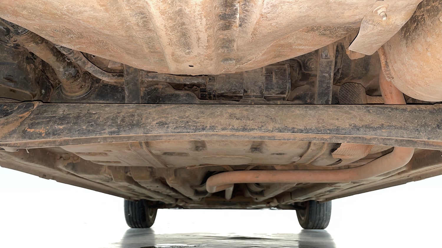 Used 2019 Hyundai Elite i20 Asta 1.2 (O) Petrol Manual extra REAR UNDERBODY VIEW (TAKEN FROM REAR)