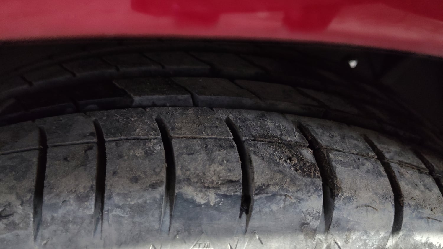 Used 2016 Ford Figo Aspire Titanium 1.2 Ti-VCT Petrol Manual tyres RIGHT FRONT TYRE TREAD VIEW