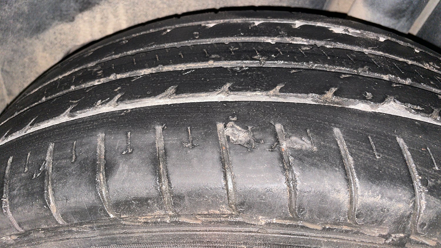 Used 2020 MG Motors Hector Sharp 1.5 DCT Petrol Petrol Automatic tyres LEFT REAR TYRE TREAD VIEW
