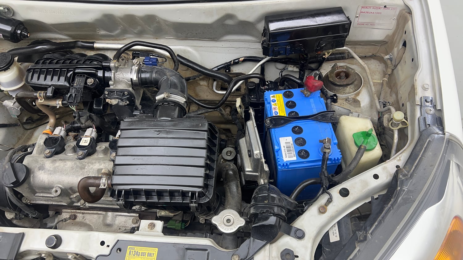 Used 2018 Maruti Suzuki Alto 800 VXi Petrol Manual engine ENGINE LEFT SIDE VIEW